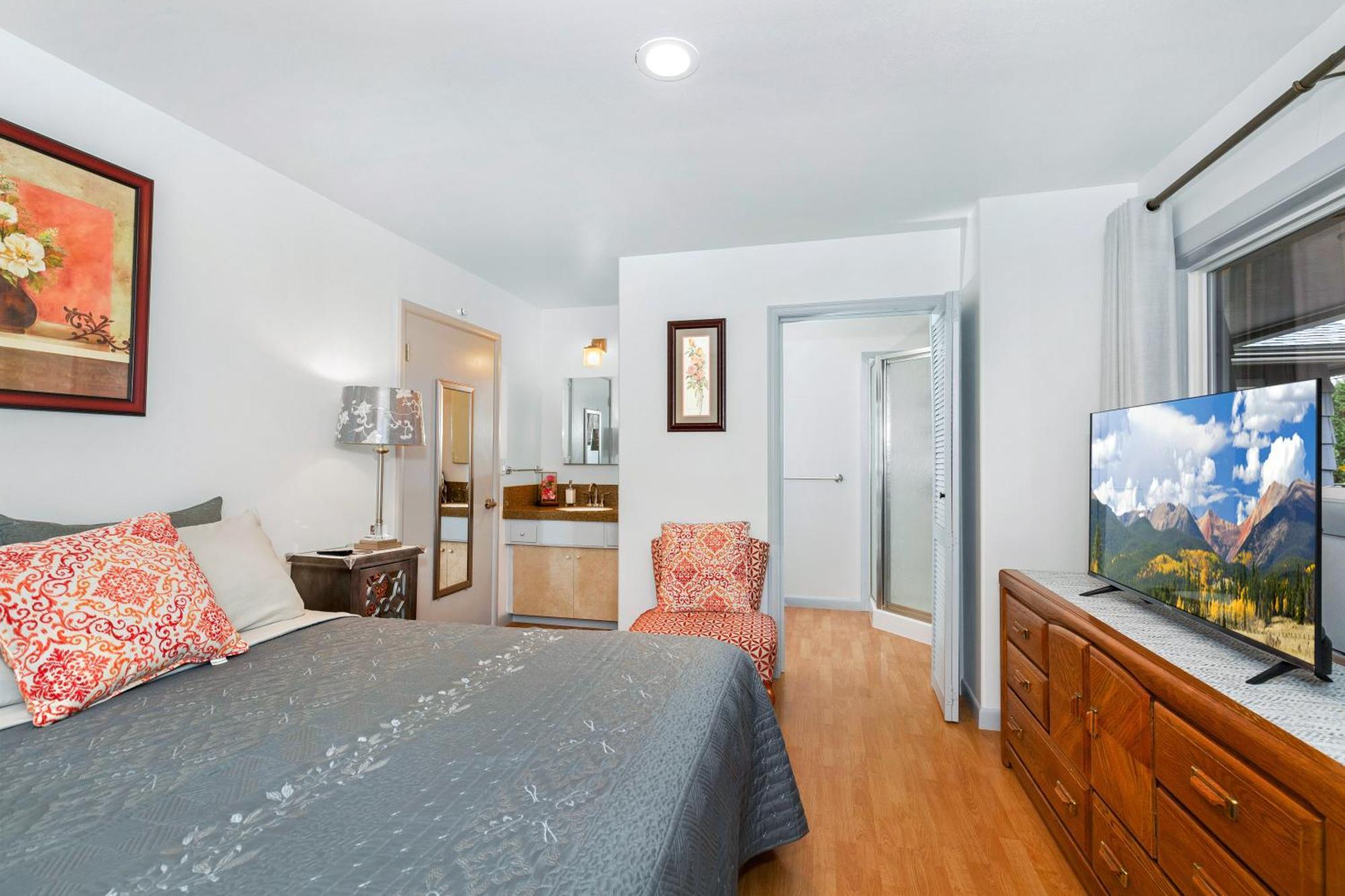 1 Comstock Place *