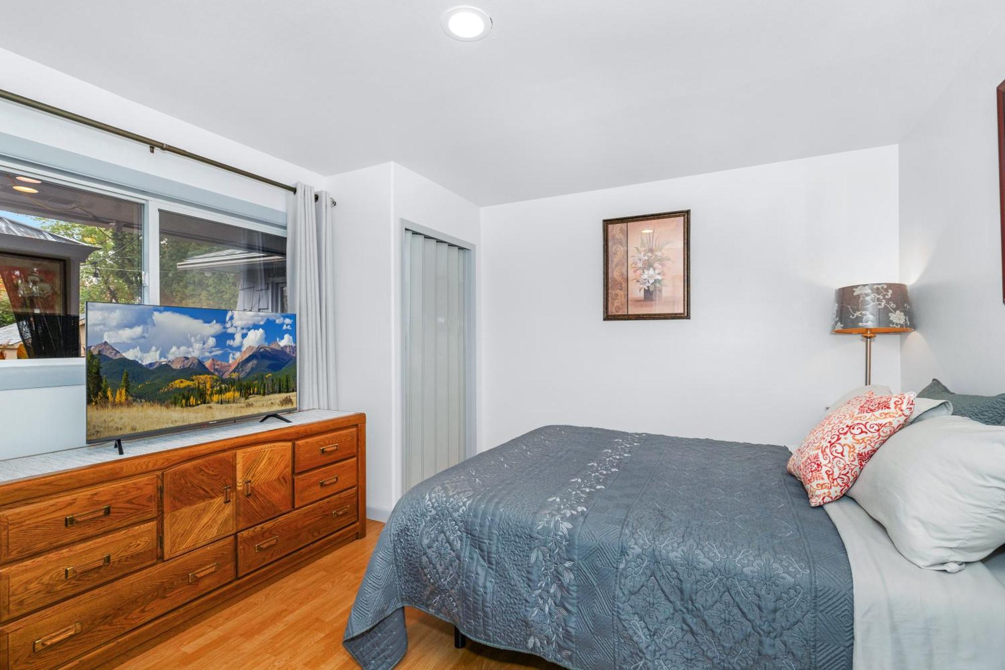 1 Comstock Place